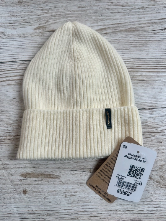 pol_pl_Czapka-zimowa-jesienna-wiosenna-damska-kremowa-100-welniana-merino-Megan-8722_4.jpeg