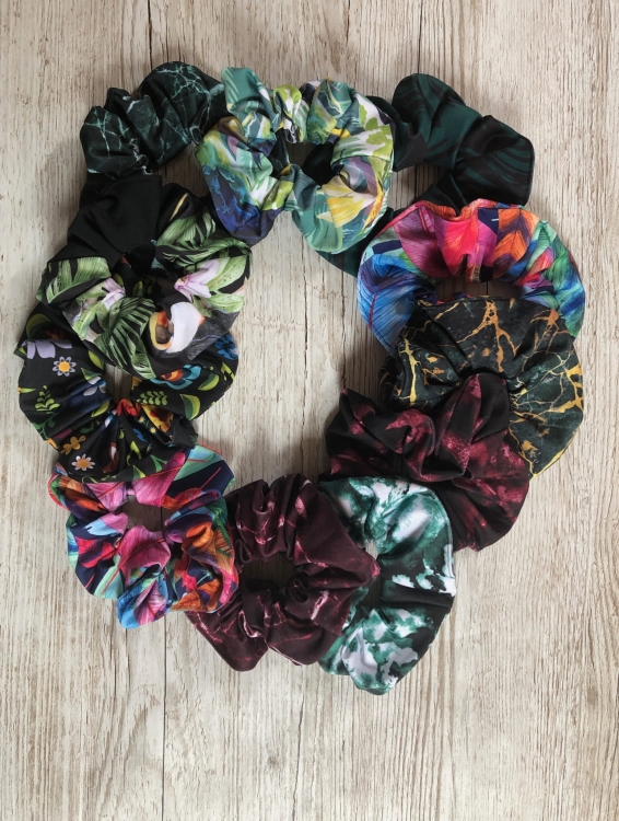 SCRUNCHIE 1.jpeg
